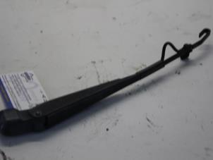 Used Rear wiper arm BMW 3 serie Compact (E46/5) 316ti 16V Price on request offered by Gebr Opdam B.V.