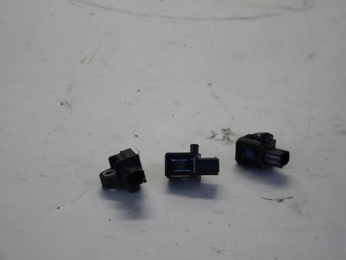 Gebrauchte Airbag Sensor Suzuki Swift (ZC/ZD) 1.0 Booster Jet Turbo 12V Preis € 21,00 Margenregelung angeboten von Gebr Opdam B.V.