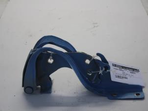 Used Bonnet Hinge Fiat 500 (312) 1.2 69 Price on request offered by Gebr Opdam B.V.
