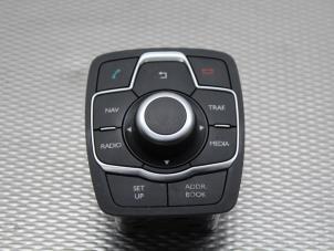 Used I-Drive knob Peugeot 508 (8D) 2.0 Hybrid4 16V Price on request offered by Gebr Opdam B.V.
