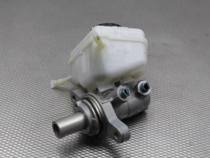 Usados Cilindro freno principal BMW 3 serie Touring (F31) 320i 2.0 16V Precio de solicitud ofrecido por Gebr Opdam B.V.