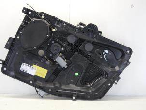 Used Window mechanism 4-door, front right Ford Fusion 1.6 16V Price on request offered by Gebr Opdam B.V.