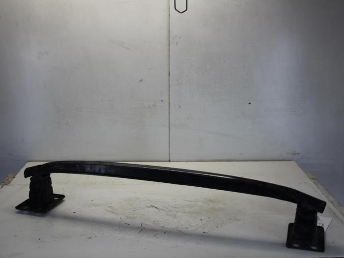 Front bumper frame from a Abarth 500/595/695 1.4 T-Jet 16V 2011