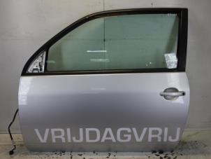Usagé Portière 2portes gauche Volkswagen Lupo (6X1) 1.2 TDI 3L Prix € 100,00 Règlement à la marge proposé par Gebr Opdam B.V.