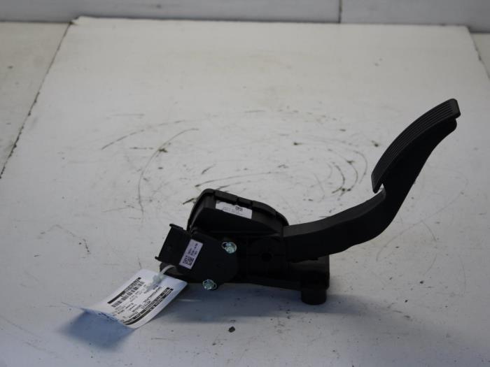 Throttle pedal position sensors with part number 140731 stock