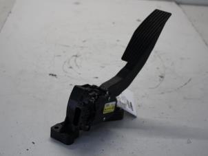 Used Throttle pedal position sensor Opel Signum (F48) 2.2 DGI 16V Price on request offered by Gebr Opdam B.V.