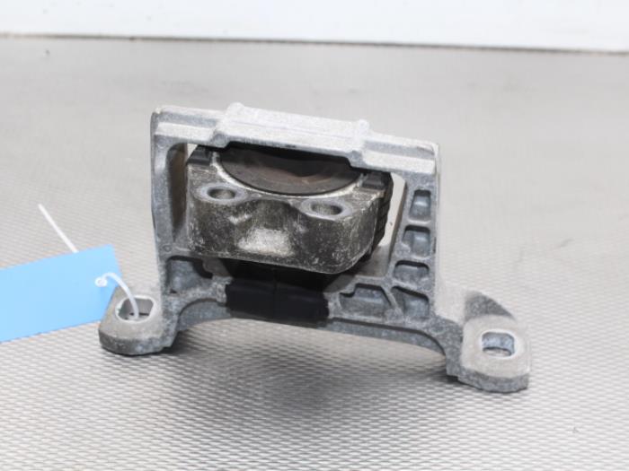 Gebrauchte Motorlager Ford Focus 3 Wagon 1.6 TDCi Preis auf Anfrage angeboten von Gebr Opdam B.V.