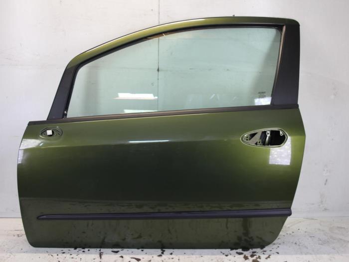 Drzwi lewe wersja 2-drzwiowa z Fiat Grande Punto (199) 1.2 2006