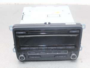 Gebrauchte Radio CD Spieler Volkswagen Polo V (6R) 1.2 12V BlueMotion Technology Preis auf Anfrage angeboten von Gebr Opdam B.V.