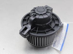 Used Heating and ventilation fan motor Kia Rio III (UB) 1.2 CVVT 16V Price on request offered by Gebr Opdam B.V.