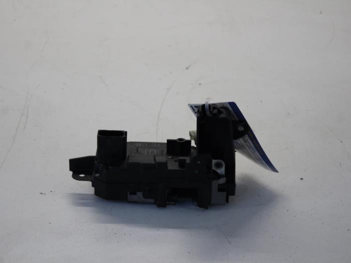 Door lock mechanism 4-door, front left Opel Astra H 1.6 16V - 13210748
