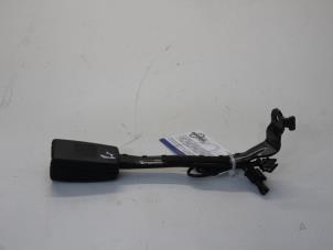 Used Front seatbelt buckle, right Volkswagen Golf Plus (5M1/1KP) 1.4 TSI 122 16V Price on request offered by Gebr Opdam B.V.