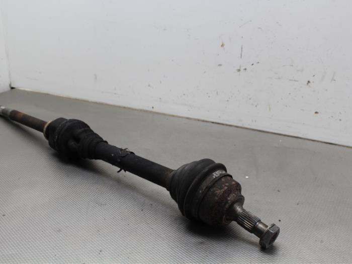 Front drive shaft, right from a Peugeot Partner (GC/GF/GG/GJ/GK) 1.6 HDI 75 16V 2009
