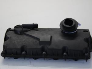 Used Rocker cover Volkswagen Touran (1T1/T2) 1.9 TDI 105 Price on request offered by Gebr Opdam B.V.