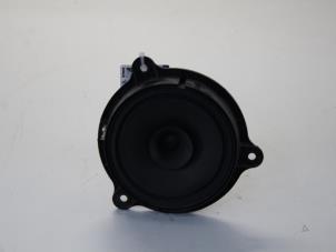 Used Speaker Nissan Juke (F15) 1.6 16V Price on request offered by Gebr Opdam B.V.