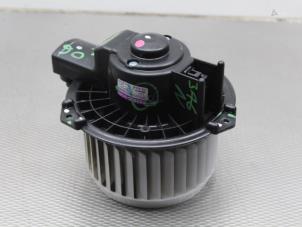 Usados Motor de ventilador de calefactor Nissan Pixo (D31S) 1.0 12V Precio de solicitud ofrecido por Gebr Opdam B.V.