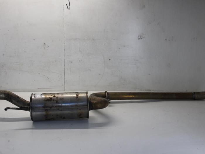 Exhaust rear silencer from a Volkswagen Touran (1T3) 1.6 TDI 16V 2012