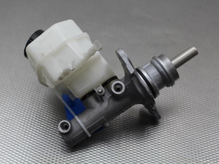 Master cylinder Mercedes Sprinter 4t 411 CDI 2.0 D RWD