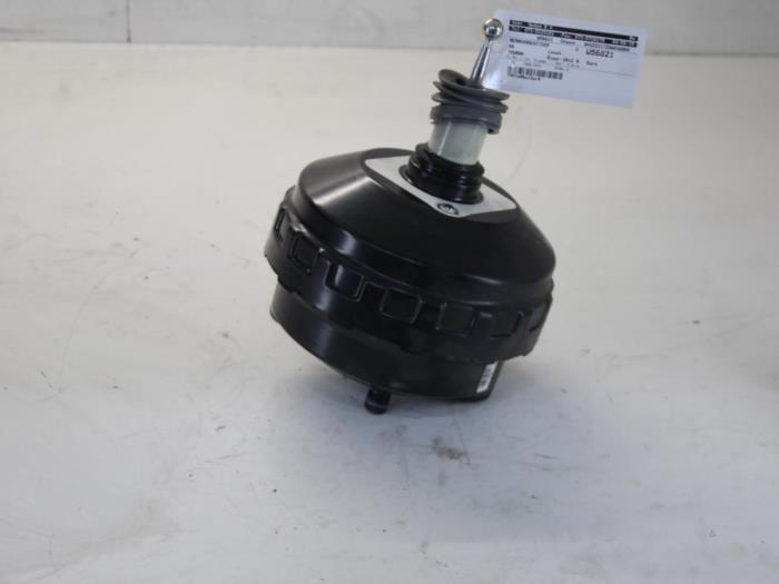 Usados Servofreno Volkswagen Touran (1T3) 1.6 TDI 16V Precio € 75,00 Norma de margen ofrecido por Gebr Opdam B.V.