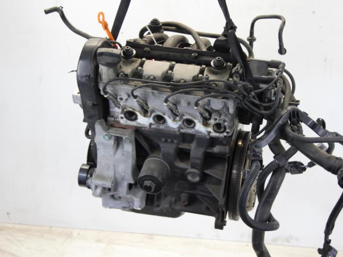 Motor van een Volkswagen Fox (5Z) 1.4 16V 2006