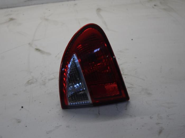 Taillight, right from a Seat Leon (1M1) 1.4 16V 2003