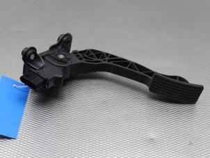 Used Accelerator pedal Mitsubishi i-MiEV i-MiEV Price on request offered by Gebr Opdam B.V.