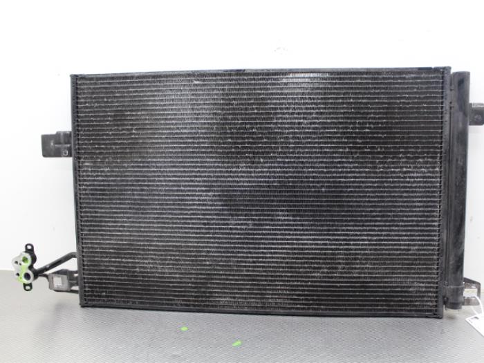 Usagé Radiateur clim Volkswagen Transporter T5 2.0 TDI BlueMotion Prix sur demande proposé par Gebr Opdam B.V.