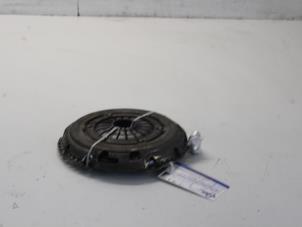 Used Clutch kit (complete) Volkswagen Polo VI (AW1) 1.0 TSI 12V Price on request offered by Gebr Opdam B.V.