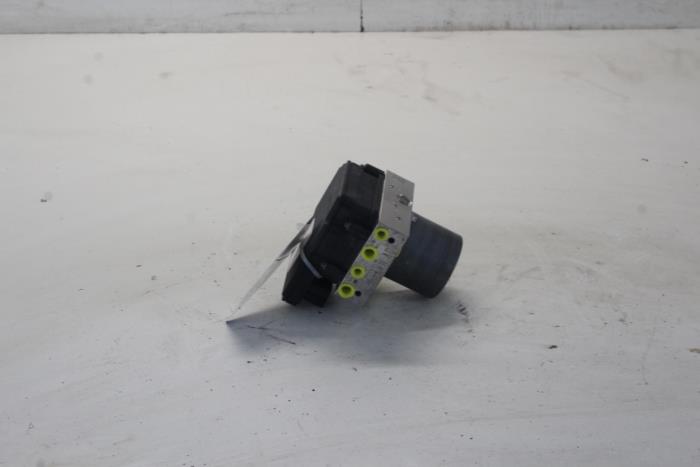 Begagnade ABS-pump Volkswagen Polo VI (AW1) 1.0 TSI 12V Pris € 128,00 Marginaltabell erbjuds av Gebr Opdam B.V.