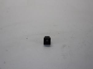 Used Central locking switch Peugeot Partner (GC/GF/GG/GJ/GK) 1.6 HDI 75 Phase 2 Price on request offered by Gebr Opdam B.V.