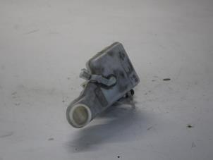 Used Master cylinder Ford Focus 3 Wagon 1.0 Ti-VCT EcoBoost 12V 100 Price on request offered by Gebr Opdam B.V.