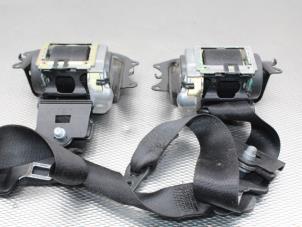 Used Set of seatbelts, rear seats Mercedes E Combi (S211) 3.2 E-320 CDI 24V Price on request offered by Gebr Opdam B.V.