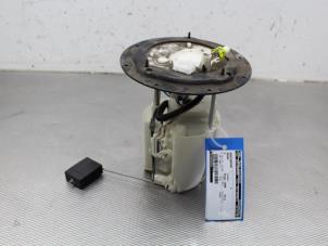 Usados Bomba de gasolina Mazda 5. Precio de solicitud ofrecido por Gebr Opdam B.V.