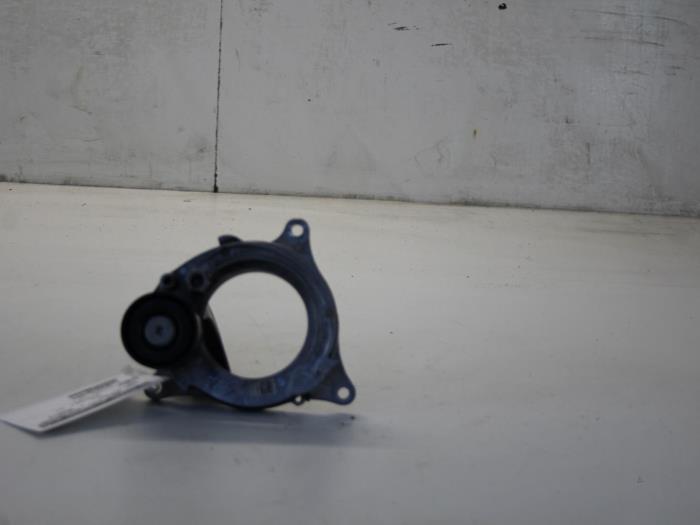 Usados Rodillo tensor correa múltiple Mini Mini (F55) 1.5 12V Cooper Precio € 42,00 Norma de margen ofrecido por Gebr Opdam B.V.