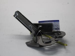 Used Bonnet Hinge Citroen C4 Grand Picasso (UA) Price on request offered by Gebr Opdam B.V.