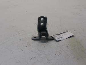 Used Front door hinge, right Citroen C1 Price on request offered by Gebr Opdam B.V.