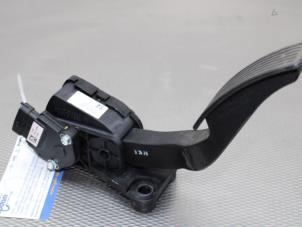 Used Accelerator pedal Kia Picanto (TA) 1.0 12V Price on request offered by Gebr Opdam B.V.