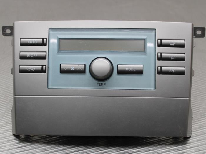 Heater control panel Toyota Corolla Verso 1.8 16V VVT-i - 559020F010B