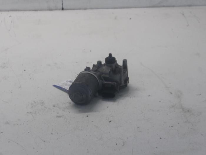 Front wiper motor from a Opel Astra J Sports Tourer (PD8/PE8/PF8) 1.7 CDTi 16V 2013