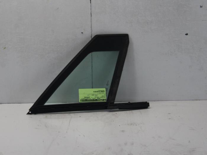 Usados Ventanilla triangular derecha delante Citroen C4 Berline (LC) 1.6 HDi 16V 110 Precio de solicitud ofrecido por Gebr Opdam B.V.