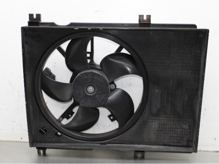 Ventilateur moteur d'un Suzuki Swift (ZA/ZC/ZD) 1.2 16V 2011