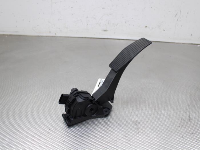Begagnade Gaspedalsensor Opel Astra K Sports Tourer 1.4 Turbo 16V Pris € 21,00 Marginaltabell erbjuds av Gebr Opdam B.V.