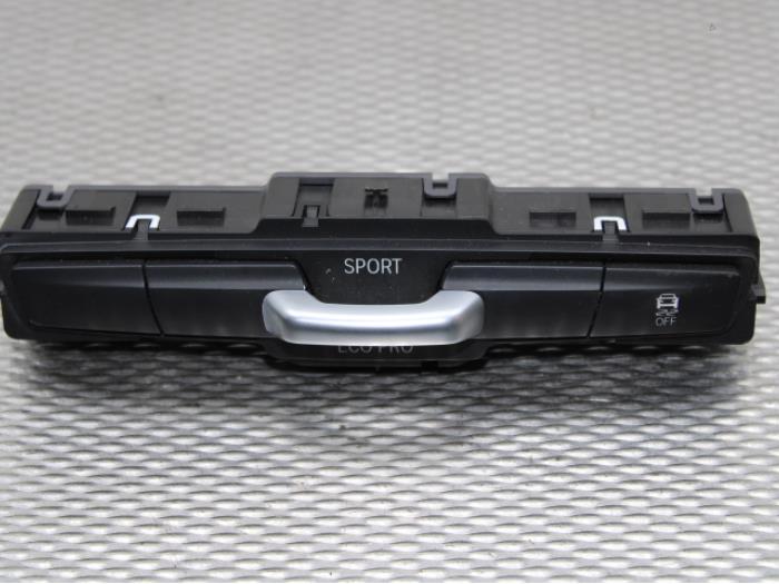 Używane Przelacznik ESP BMW 2 serie Active Tourer (F45) 218i 1.5 TwinPower Turbo 12V Cena na żądanie oferowane przez Gebr Opdam B.V.