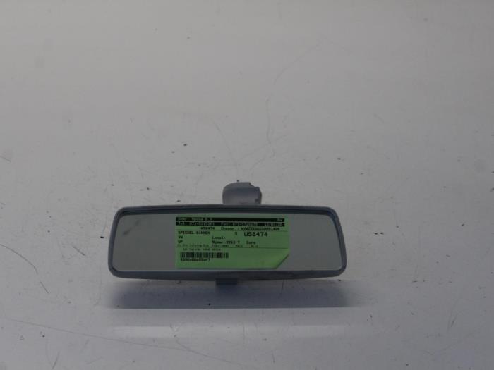 Rear view mirror from a Volkswagen Up! (121) 1.0 12V 60 2013