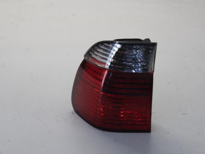 Taillight, left from a BMW 5 serie Touring (E39) 525d 24V 2003