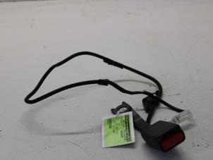 Used Front seatbelt buckle, left Toyota Verso S 1.33 16V Dual VVT-I Price on request offered by Gebr Opdam B.V.