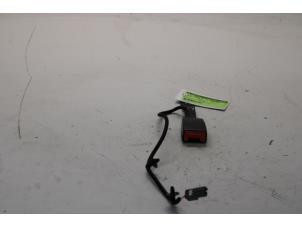 Used Front seatbelt buckle, left Hyundai i10 (F5) 1.1i 12V Price on request offered by Gebr Opdam B.V.