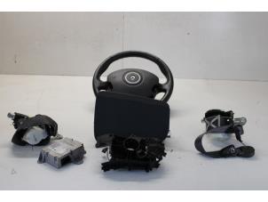 Usagé Kit + module airbag Renault Clio III (BR/CR) 1.5 dCi FAP Prix sur demande proposé par Gebr Opdam B.V.
