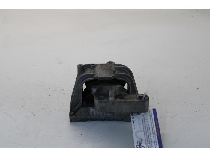 Used Engine mount Volkswagen Golf VI (5K1) 2.0 GTI 16V Price € 42,00 Margin scheme offered by Gebr Opdam B.V.