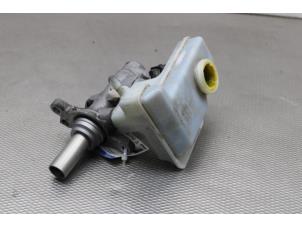 Used Master cylinder Seat Leon (5FB) 1.6 TDI Ecomotive 16V Price on request offered by Gebr Opdam B.V.